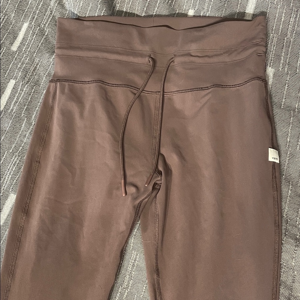 Vuori daily Women's Brown Leggings long length
